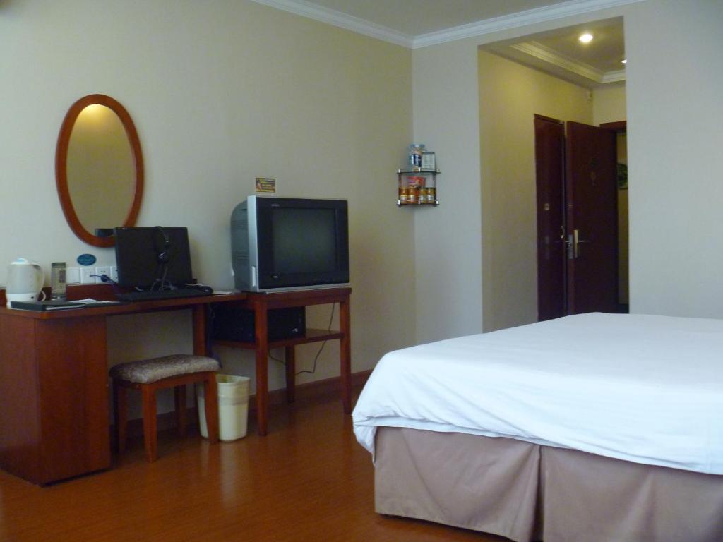 Greentree Inn Jiujiang Railway Station Business Hotel Rom bilde